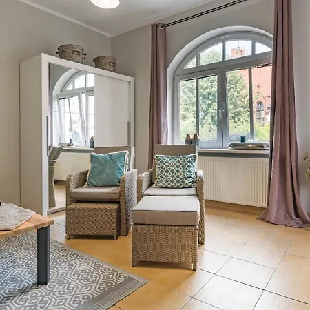 Pokoje Goscinne Przy Rynku Dąbrówno Exterior foto